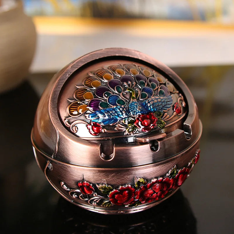 Retro Home Ashtray Creative Personality with Cover Metal Multi-function Office Living Room Anti-flying Ash Decoration Gift